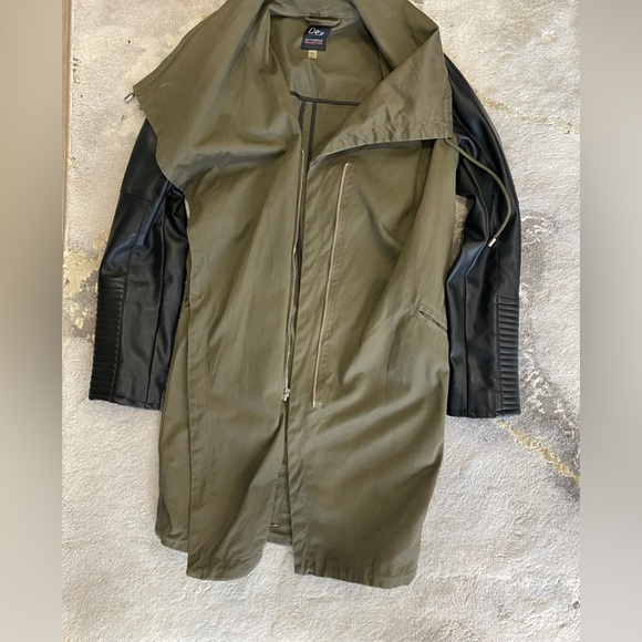 Dex Coat - Picture 5 of 5